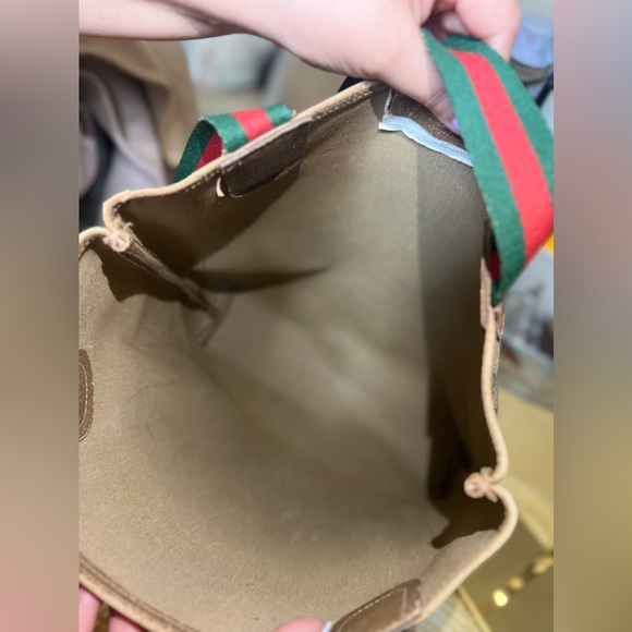 Gucci tote - Picture 2 of 8